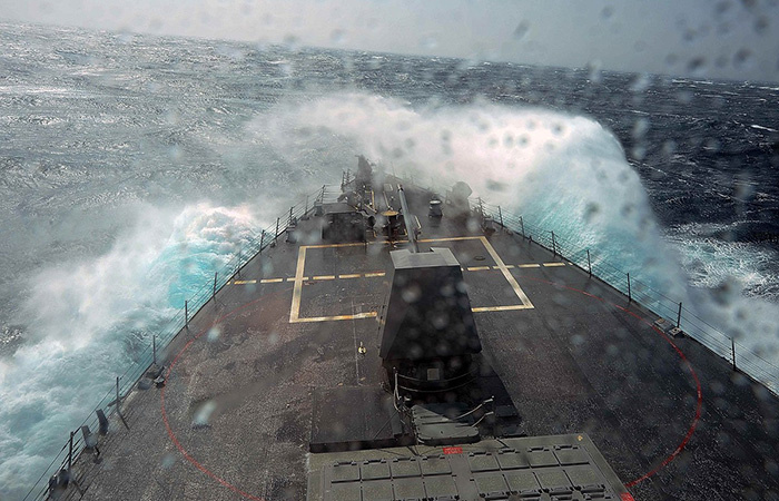 Вид из корабельной рубки./ Фото: wikimedia.org