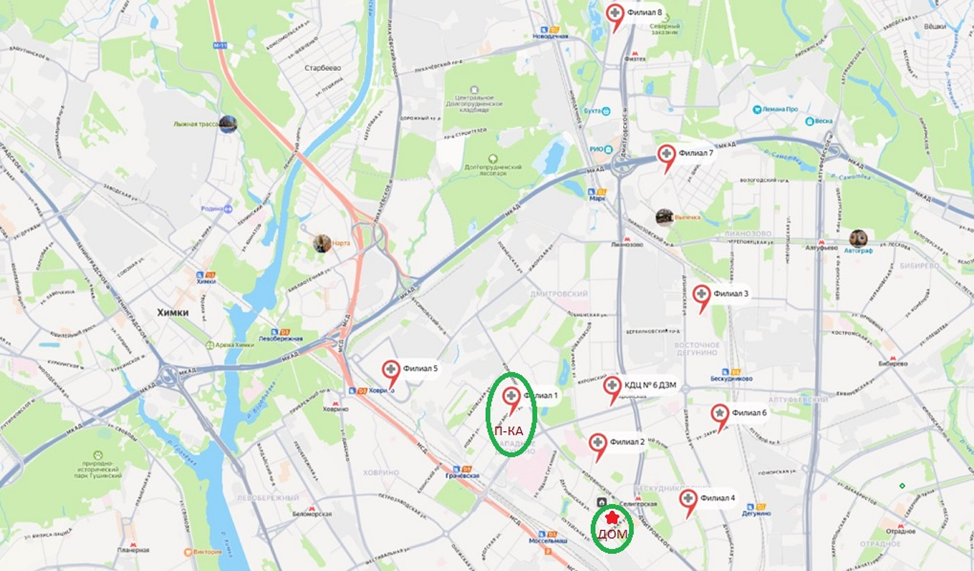 На карте выделила зелёным дом и поликлинику, к которой прикреплена. Яндекс показал те поликлиники, в которые когда-то можно было записаться.