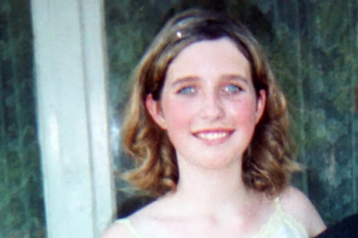    Анна Мезина.