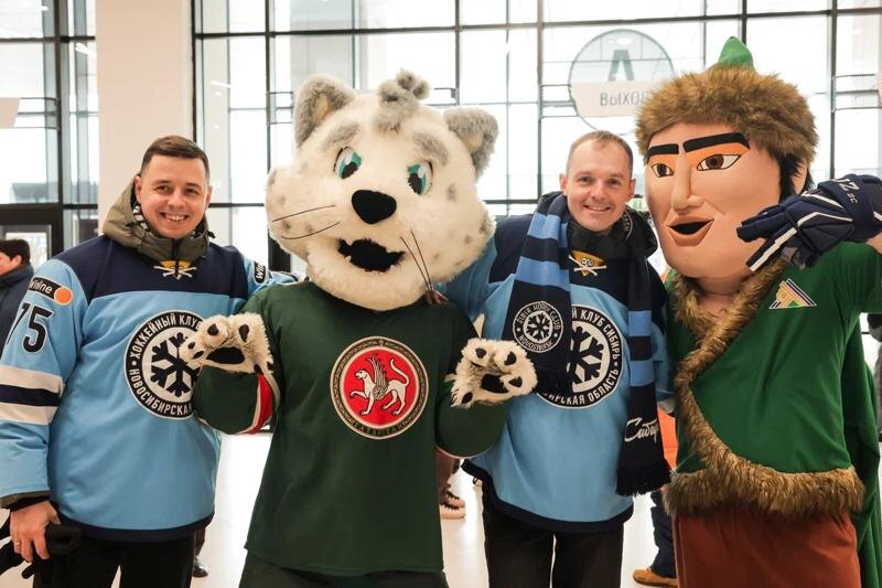    Фото: КХЛ/Гости и Новосибирска и маскоты