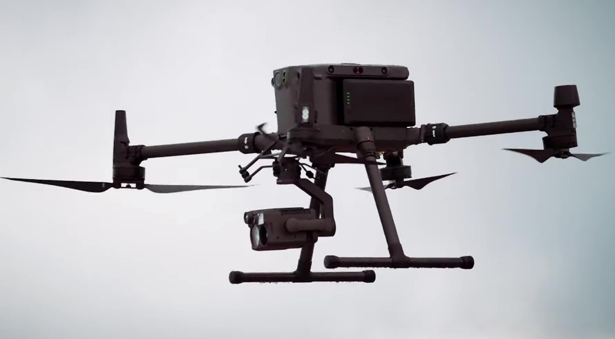 БПЛА DJI Matrice 300 с камерой и тепловизором (Фото: HotNewsRomania / Wikimedia Commons, CC BY 3.0)