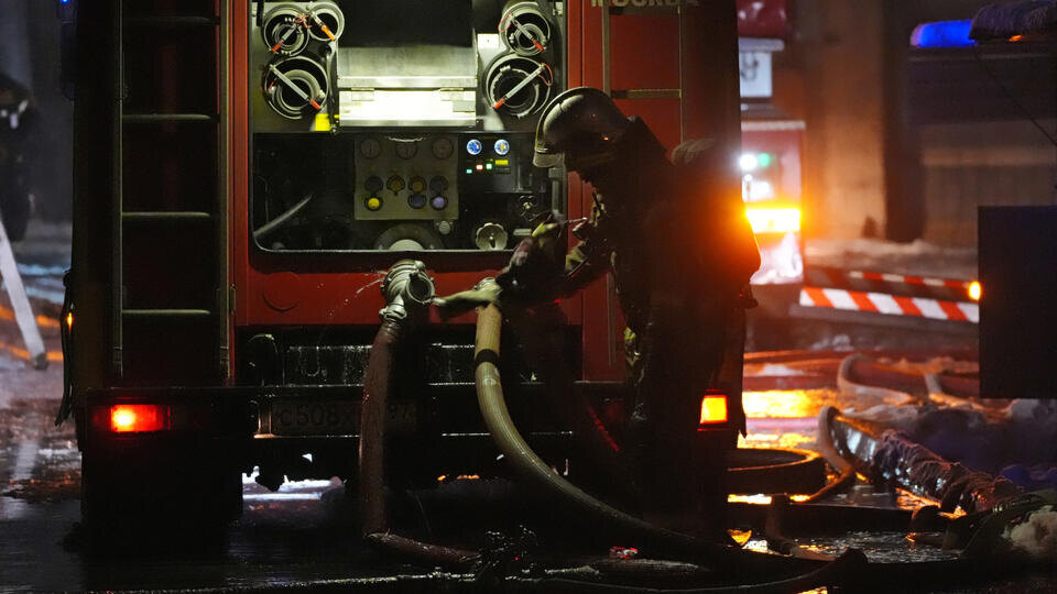     Предприятие по производству сыров загорелось в Ленобласти ИЗВЕСТИЯ/Эдуард Корниенко
