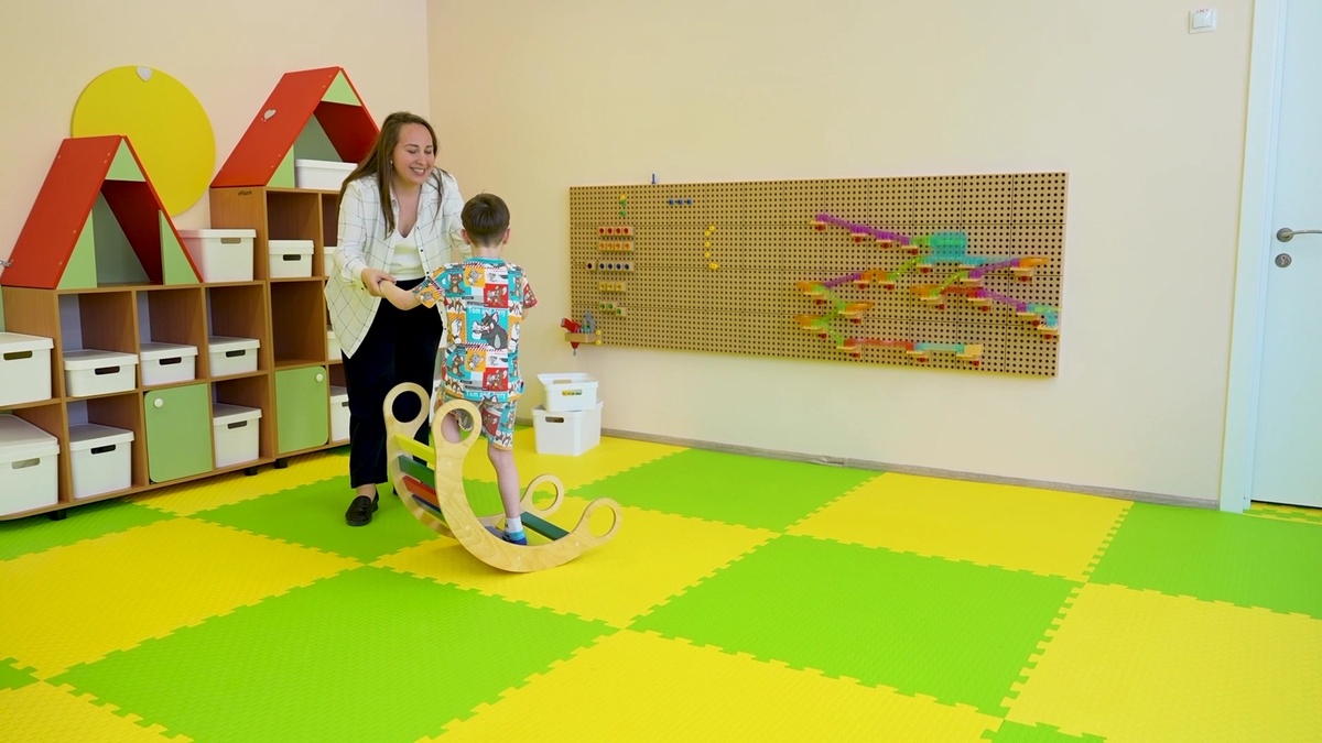    Для юных когалымчан с РАС приобрели специальное развивающее оборудование