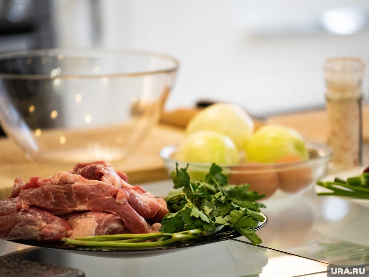     Мясников связал ухудшение здоровья с распространением ультрапереработанных продуктов и доставкой готовой еды