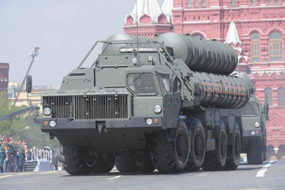    Замгендиректора «Алмаз-Антей» Ведров: ЗРС С-400 эффективна против ракет ATACMS Михаил ФРОЛОВ