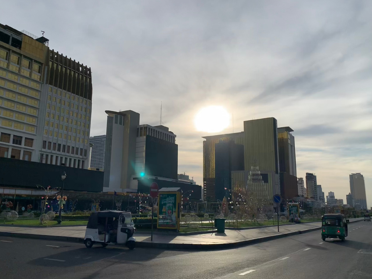 Фото из Пномпеня