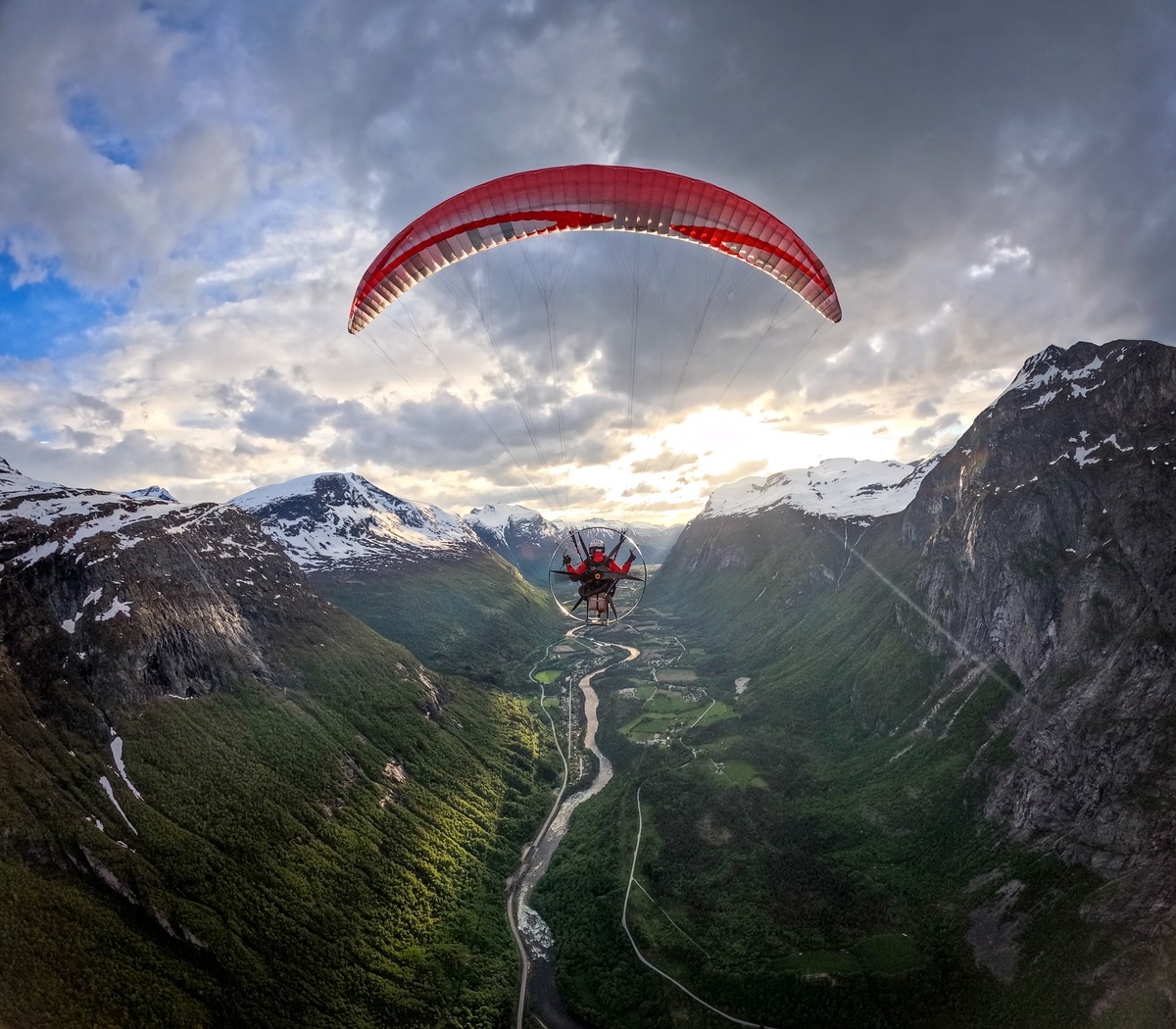 Полеты на параплане на Алтае