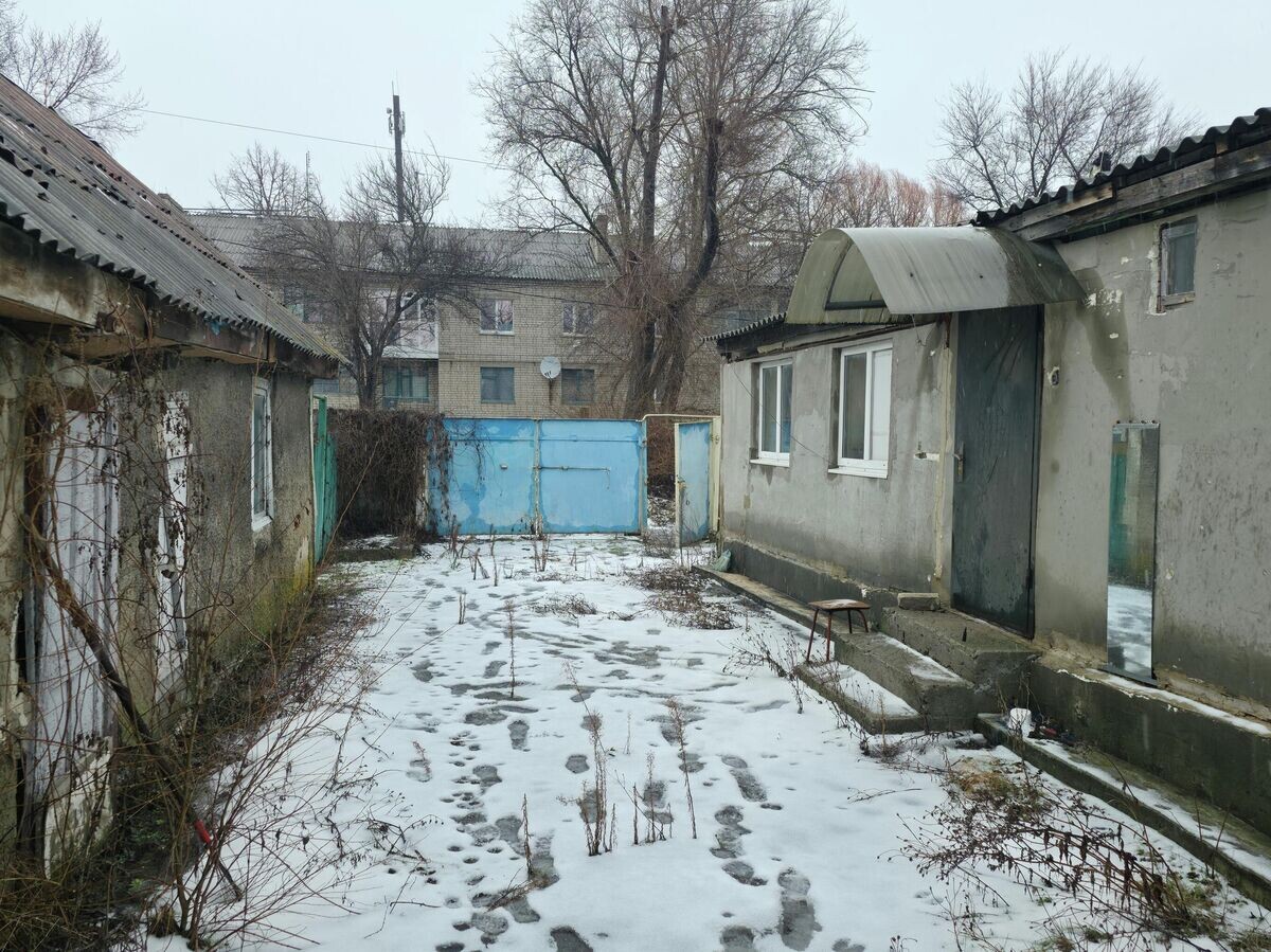    Дом в селе Хорошее Старосербского округа ЛНР, который причастная к покушению на генерала Алексеева Зинаида Серебрицкая пыталась продать | © РИА Новости