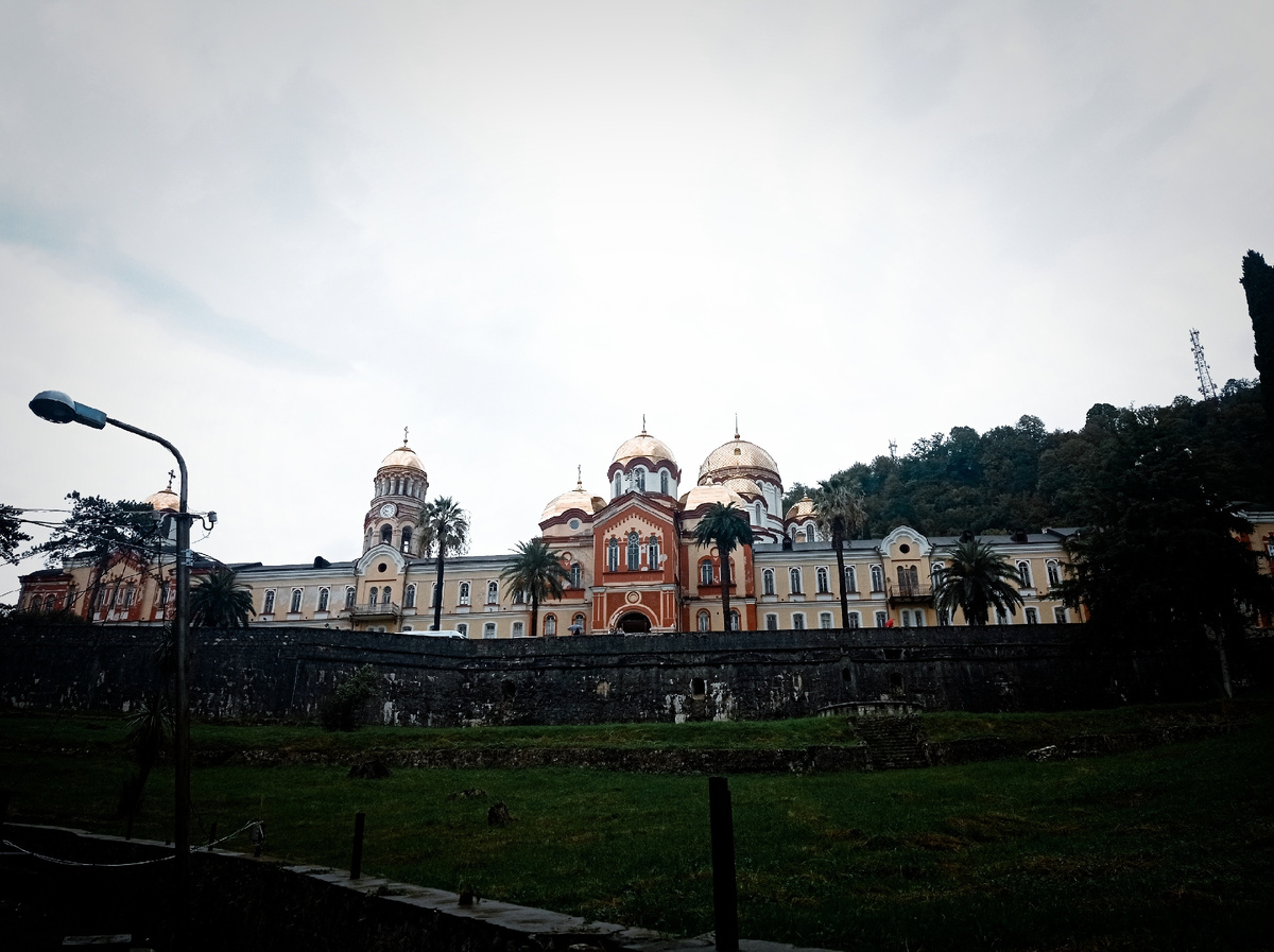 Новоафонский монастырь