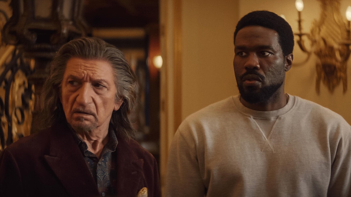 Тревор Слеттери (Бен Кингсли) и Саймон Уильямс (Яхья-Абдул Матин II)