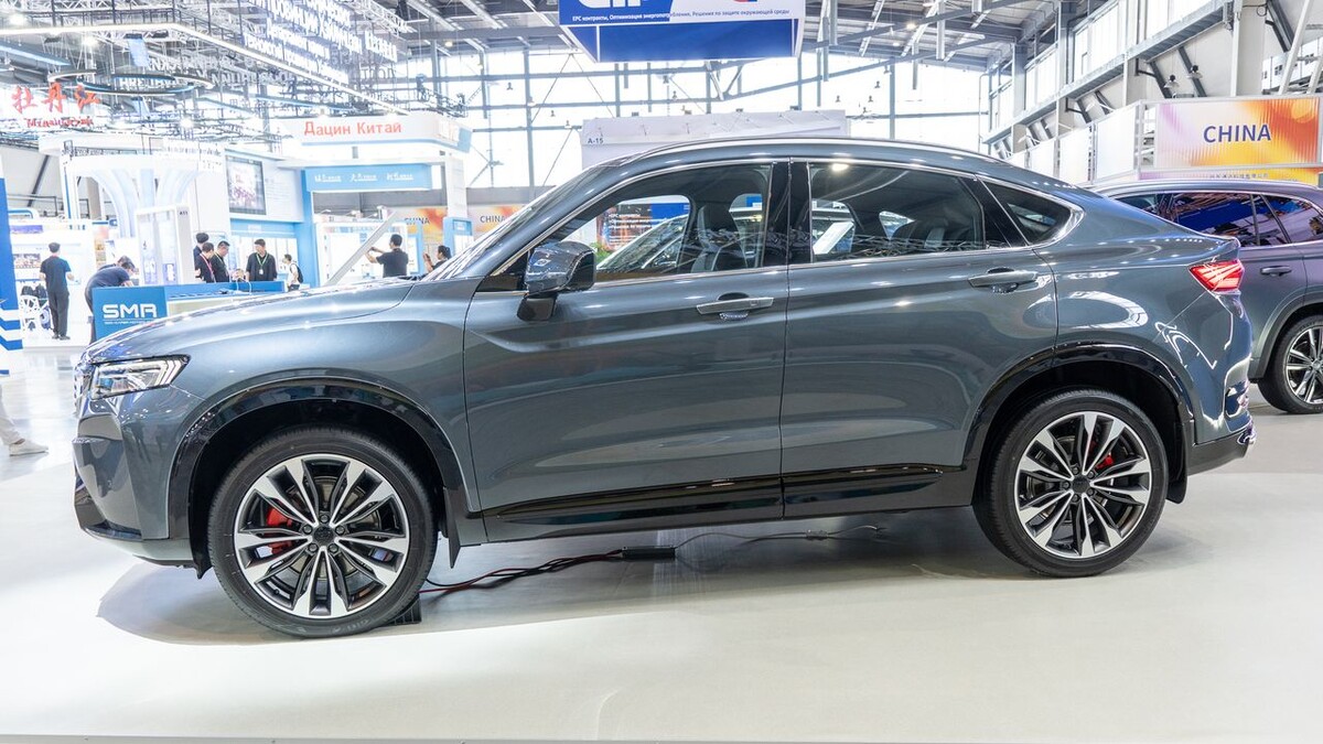    Knewstar 001. Фото Константин Завьялов / «Автоновости дня» с международной промышленной выставки «Иннопром»