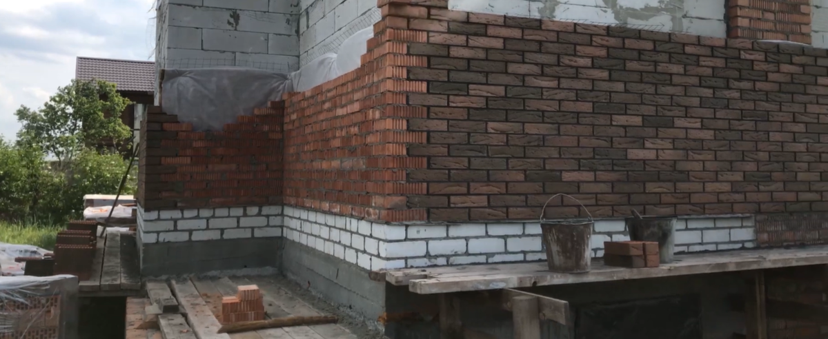 Оптимальные технологии укладки кирпича для несущих стен. Раствор М150