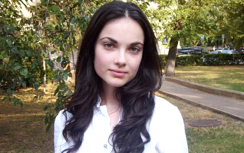 на фото Анна-Сесиль Свердлова