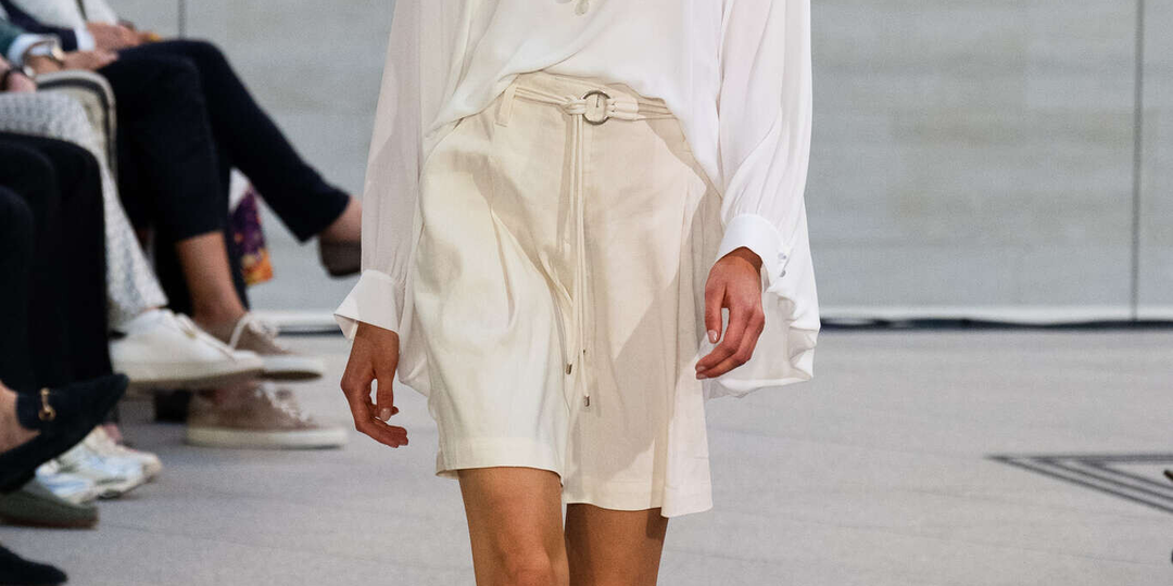 10 КЛЮЧЕВЫХ ВЕЩЕЙ 2026, КОТОРЫЕ БУДУТ ФОРМИРОВАТЬ СОВРЕМЕННЫЙ ГАРДЕРОБ