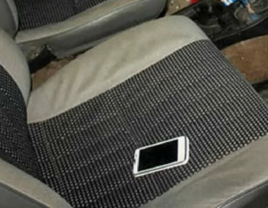 Источник: https://vladimir.mk.ru/incident/2025/02/21/v-yurevpolskom-vor-ukral-telefon-i-zabyl-ego-v-taksi.html