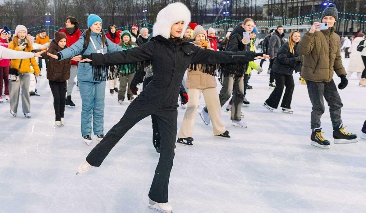     Загитова проводит мастер-класс. Источник: mos ru Автор фото: Пресс-служба Мэра и Правительства Москвы