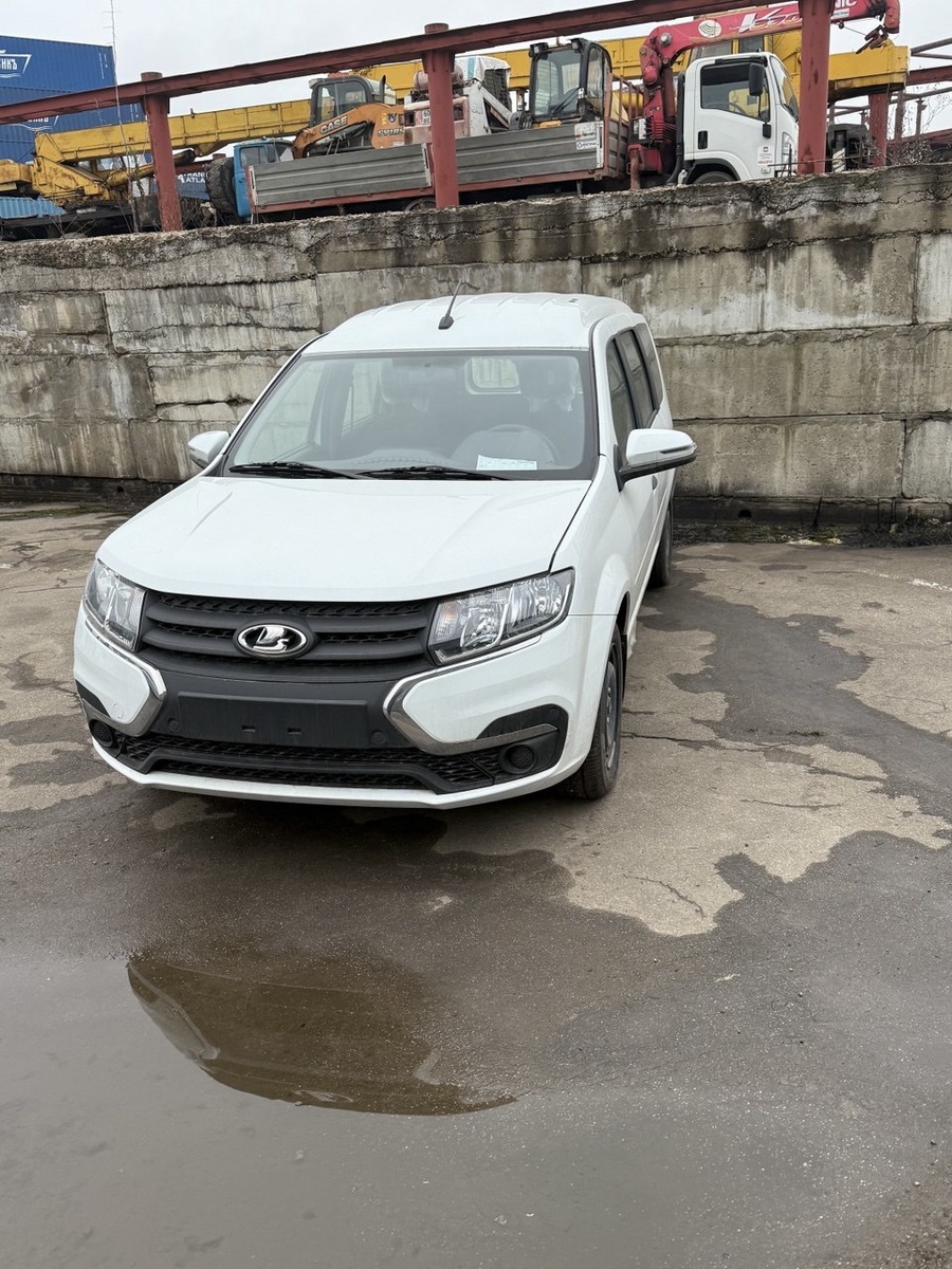 Спереди автомобиль стал выглядеть интереснее 