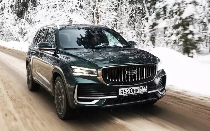 Снаружи модернизированный Monjaro никак не определить – экстерьер, за исключением измененного рисунка колесных дисков, новшества обошли.Обновленный Geely Monjaro
📷
