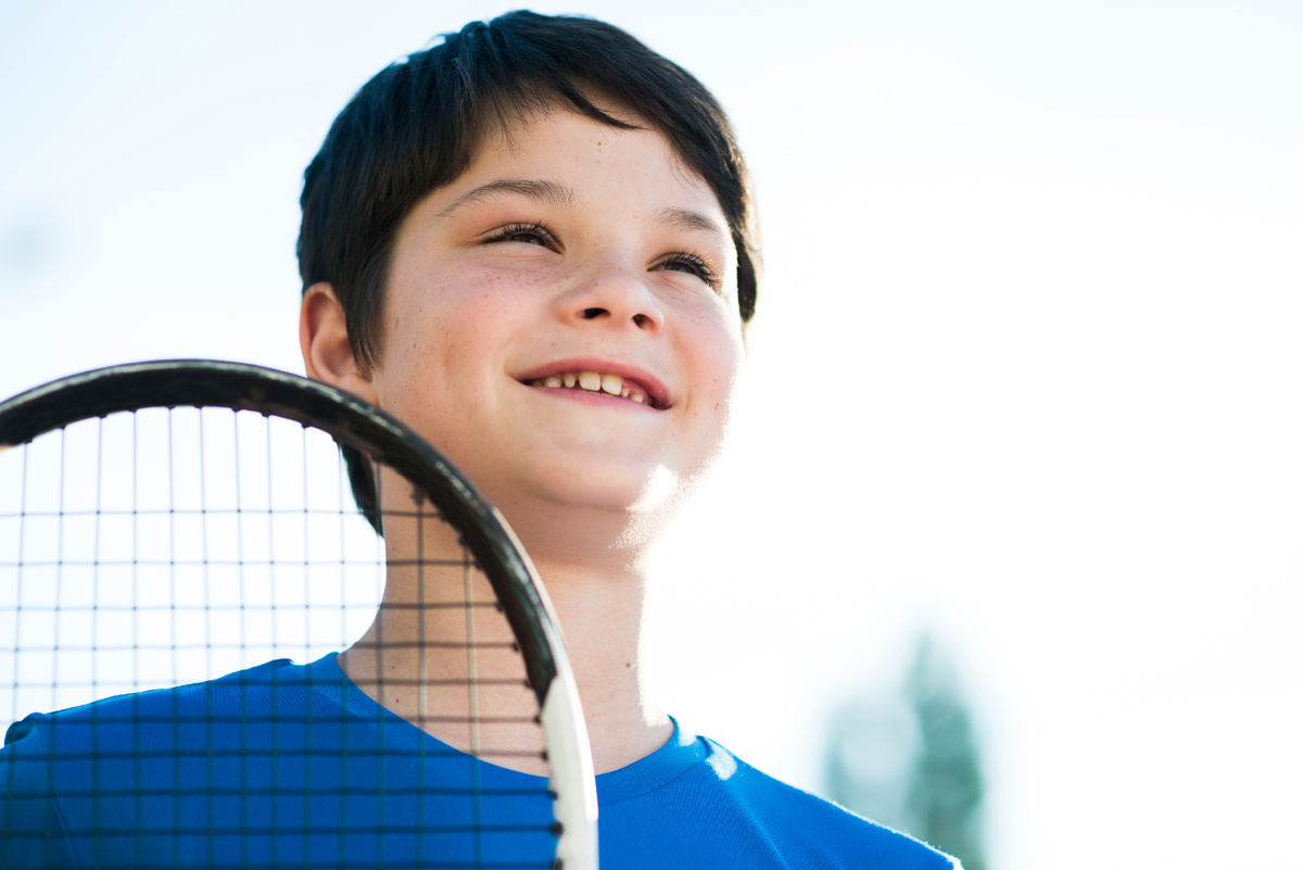 Источник изображениия: https://ru.freepik.com/free-photo/close-up-kid-looking-away_5052989.htm