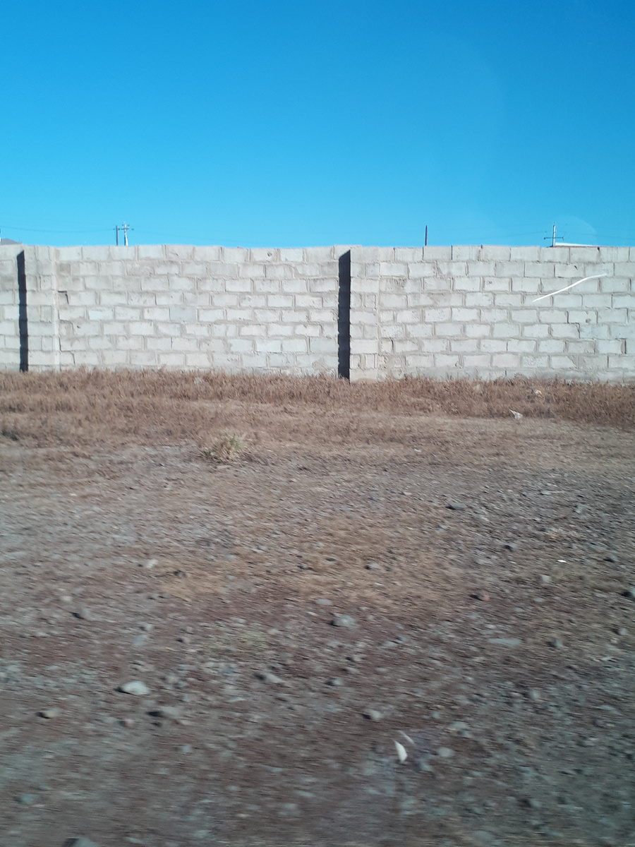 Кто-то: И куда глядеть?