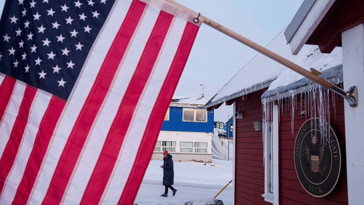   Evgeniy Maloletka / AP