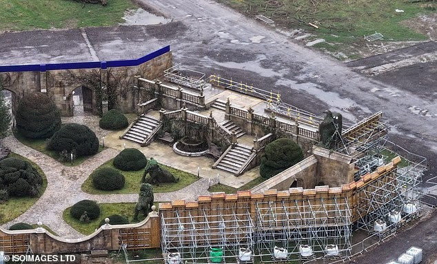 Листайте вправо, чтобы увидеть больше изображений