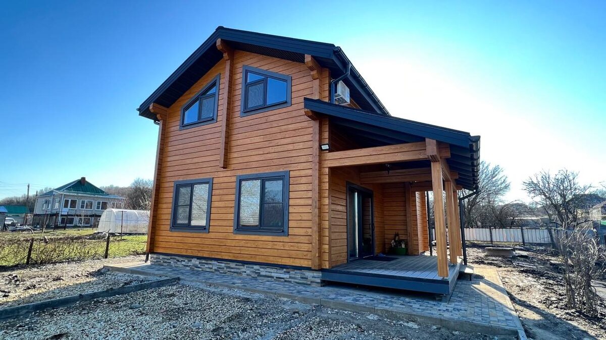 На фото: работа компании WOOD HOME