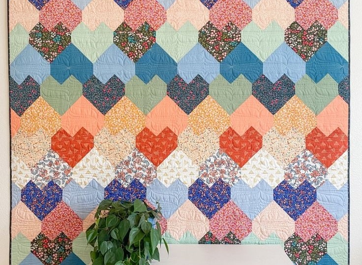 Лоскутные сердечки к Дню всех влюблённых. Подборка идей.