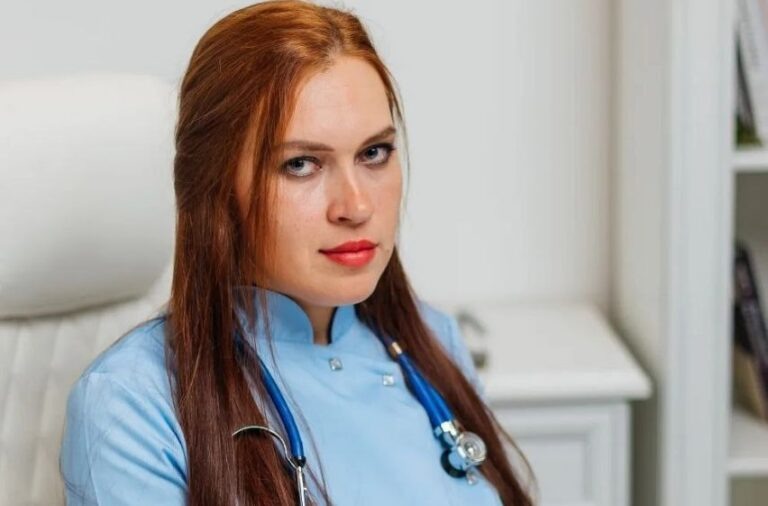    В Пономарёвской больнице начал работать новый офтальмолог Оренбуржье