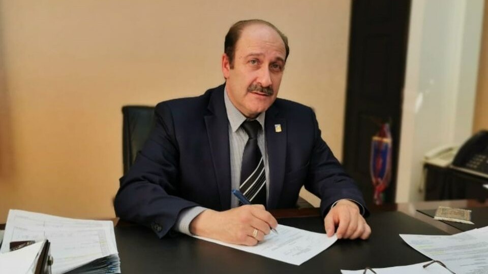 Депутаты Рубцовска отказались от казенных пожертвований на «золотой парашют» Дмитрию Фельдману