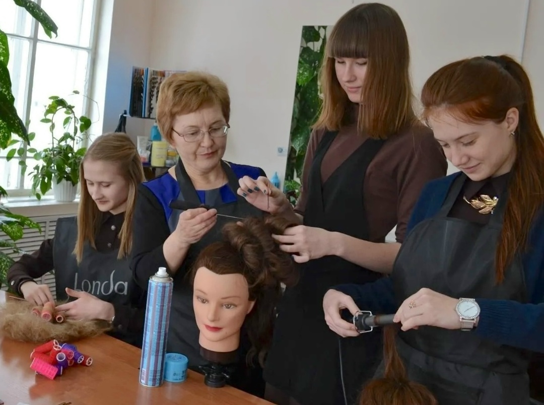 20 лет Любовь Вениаминовна проработала в межшкольном учебно-производственном комбинате