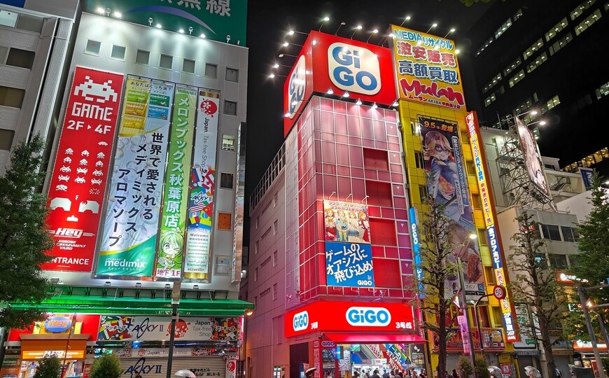 «Слезы из-за визуального безумия», или восемь районов Токио глазами туриста