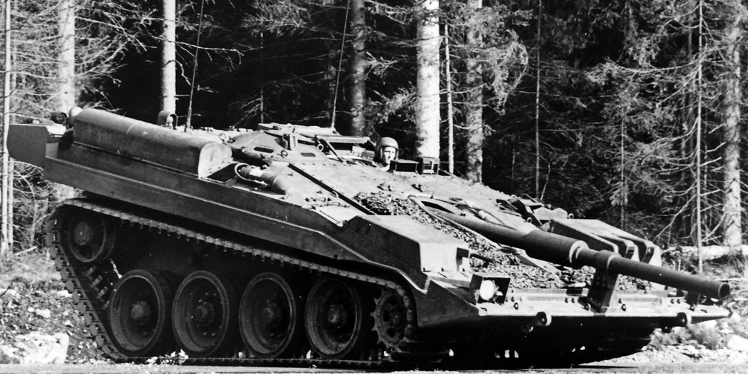 Промежуточная партия шведских безбашенных танков для опытов