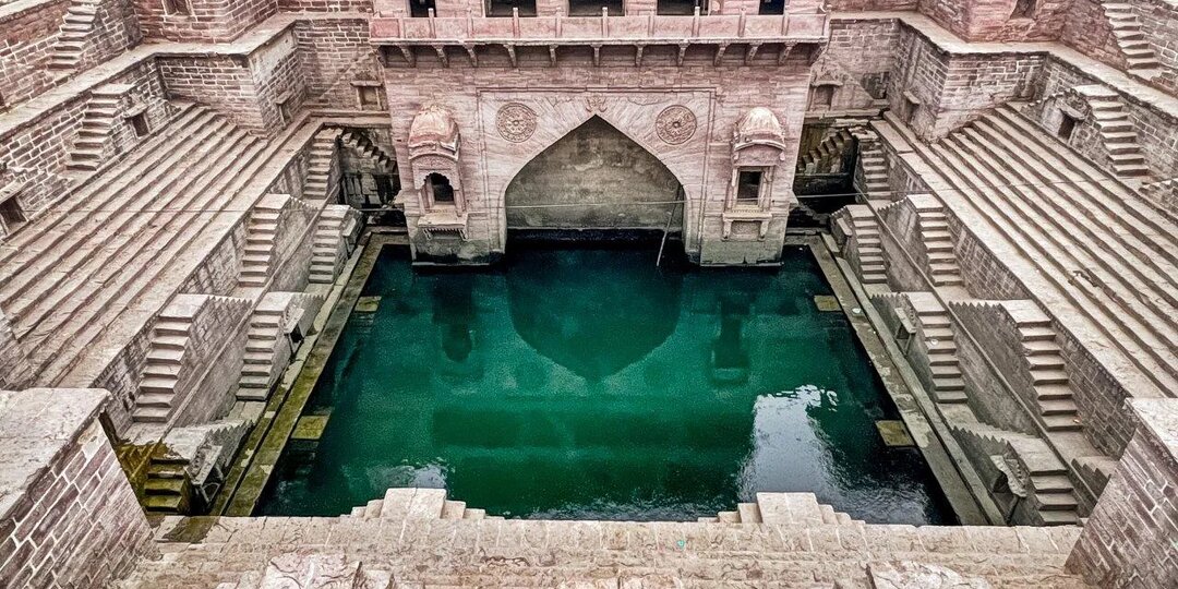 Прежде чем строить, нужно понять процесс. Забытая гениальность индийских ступенчатых колодцев.