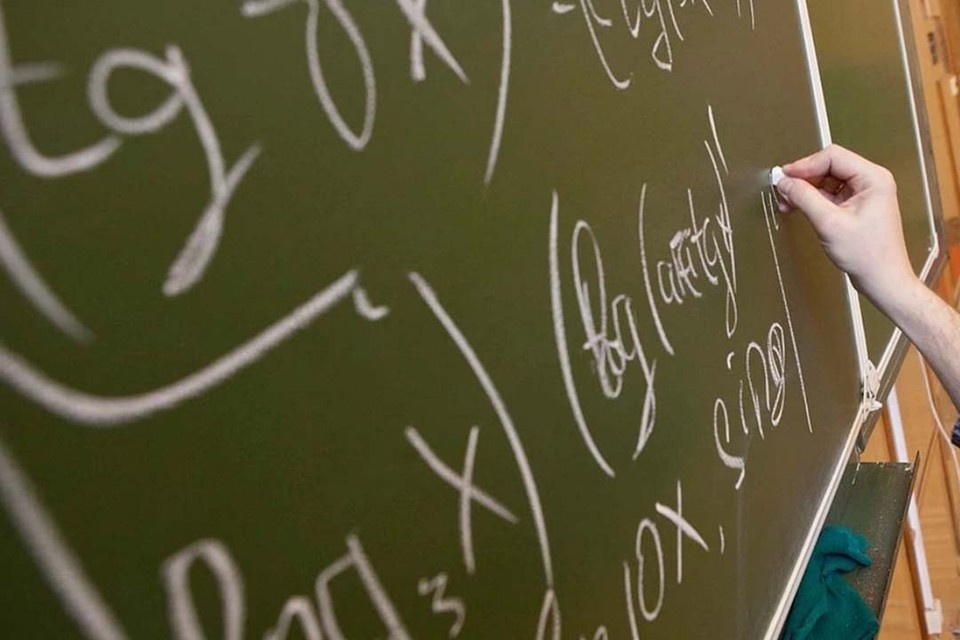    За каждым таким специалистом должно быть закреплено не более пяти школ. Анастасия Осипова