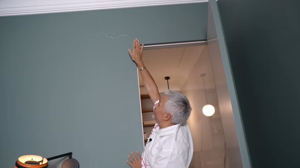    Стилист Александр Рогов показал свою квартиру. Источник: Rogov Live / youtube.com