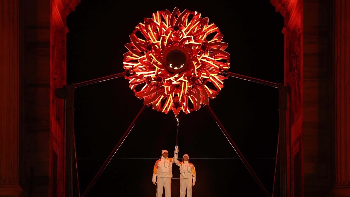 Милан-2026. Очень странный олимпийский огонь.