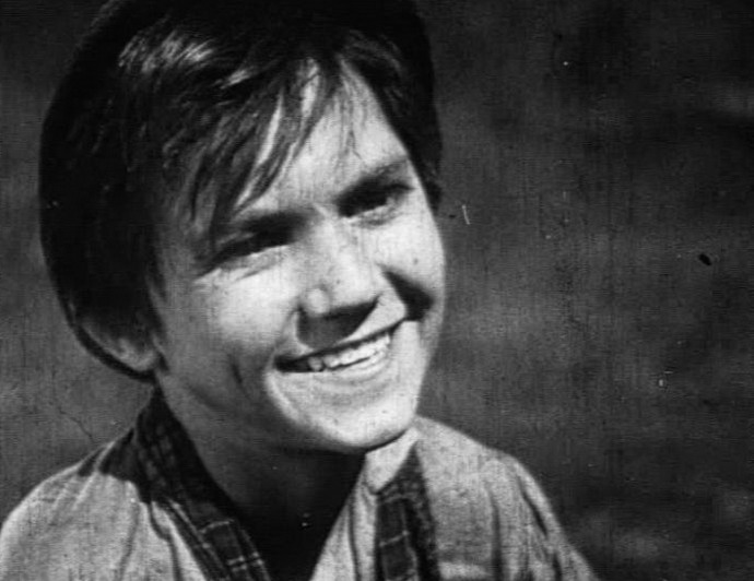 Николай Сморчков Кадр из фильма "Гаврош"