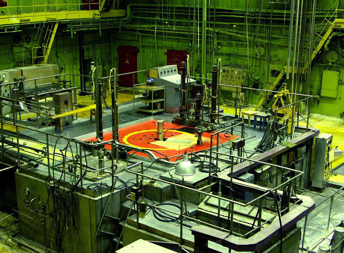 НИИАР: реактор СМ 