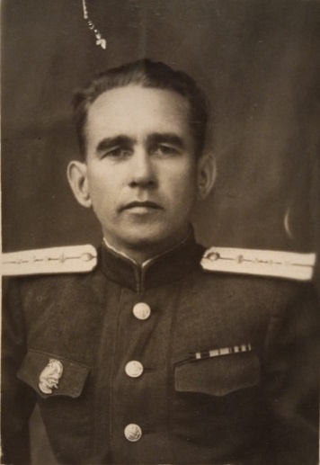 Алексей Феклин – подельник Бабуркина по взрыву Троицкой церкви. Любил красоваться в мундире даже перейдя на партийную и советскую работу. Фото публикуется впервые