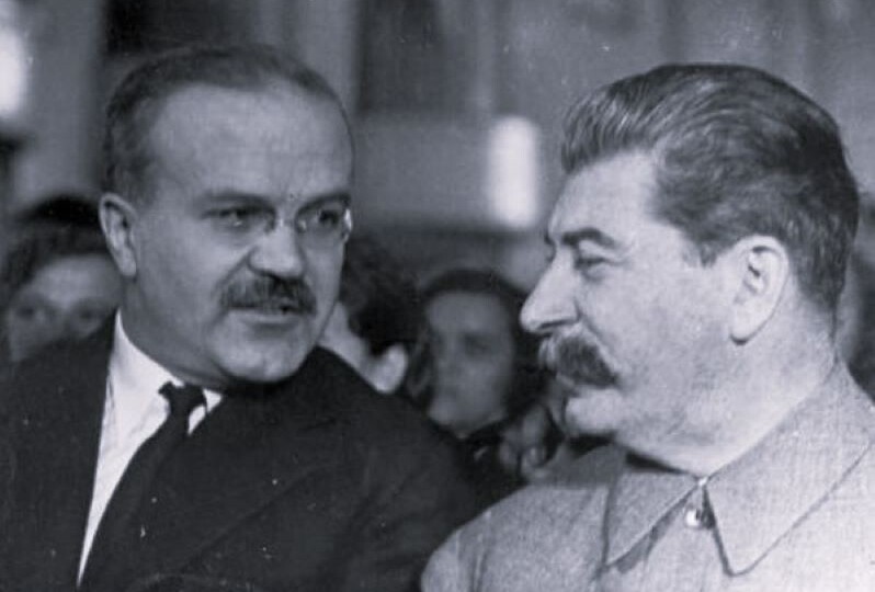 Вячеслав Молотов – второй после Сталина и его верная тень. Отношение Молотова к массовым чисткам