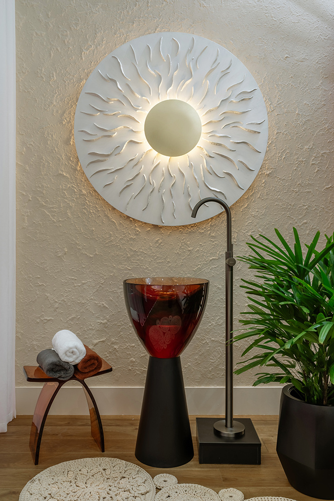 Световое панно «Ветер» в интерьере