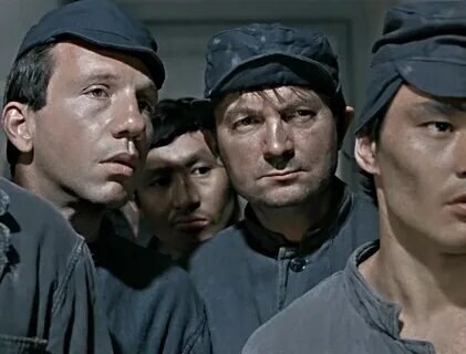  Это кто? Монтажники.... Типун тебе! 