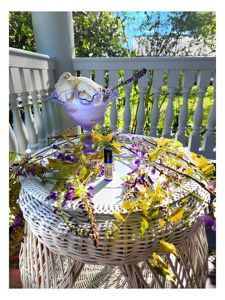 «Iced Wisteria» Solstice Scents.