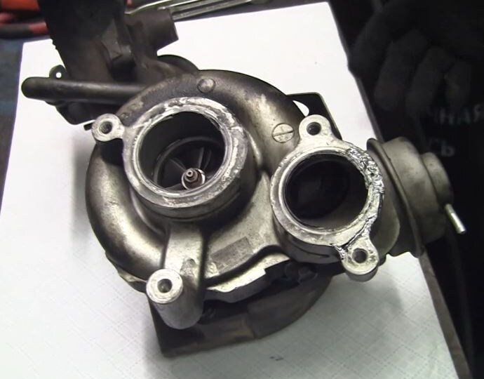 Купить картридж турбины из Китая или попытаться восстановить "родной"? Ответит мастер турбинщик.