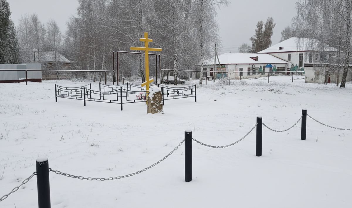 камень на месте церкви