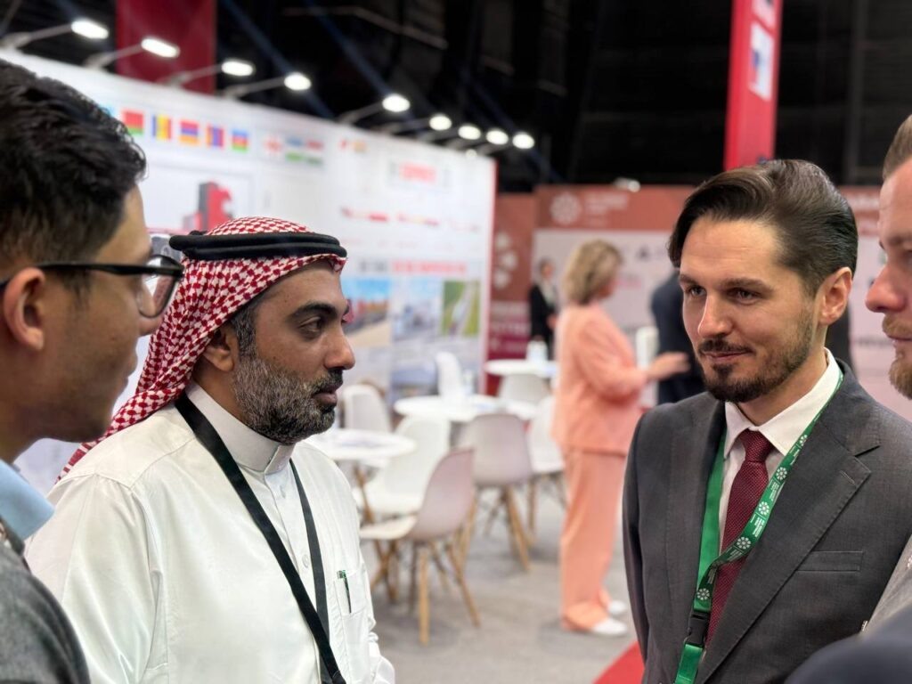     Оренбуржье представило промышленный и экспортный потенциал в Саудовской Аравии Оренбуржье
📷    Оренбуржье представило промышленный и экспортный потенциал в Саудовской Аравии Оренбуржье
📷    Оренбуржье представило промышленный и экспортный потенциал в Саудовской Аравии Оренбуржье
