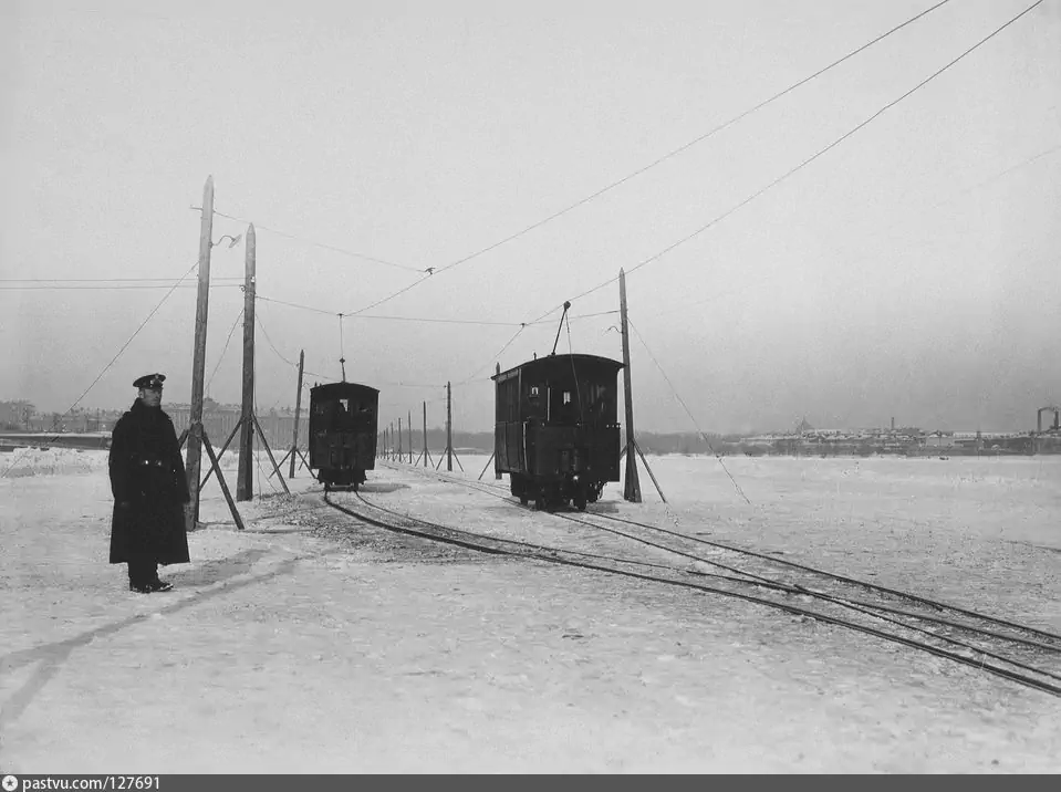 Ледовый трамвай. Фото: Карл Булла, Pastvu