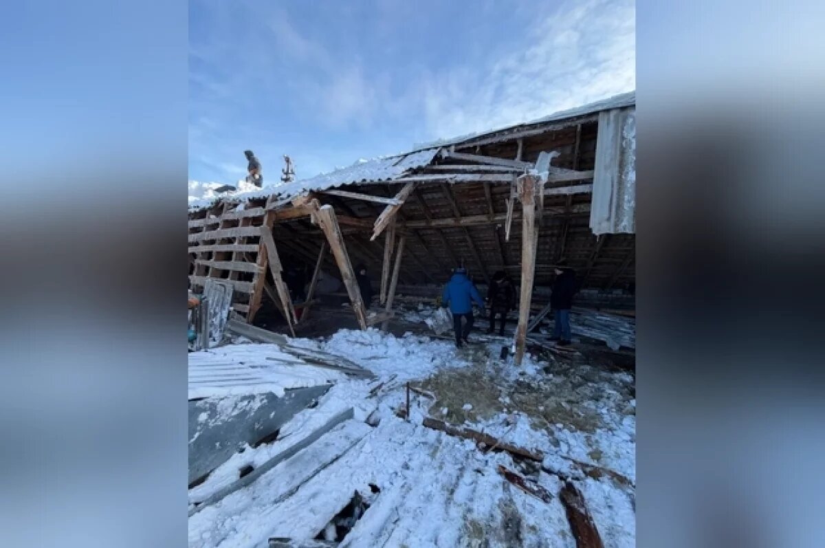    В Казани обрушилась крыша жилого дома на Беломорской