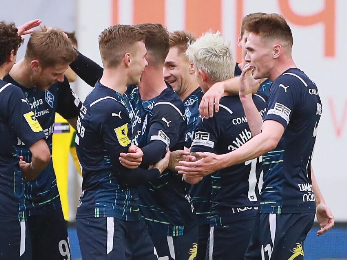    Футболисты "Крыльев Советов" | © РИА Новости / Антон Денисов